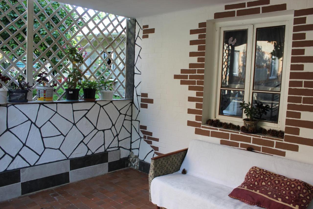 Guest House Meri Poppins Dedoplis Tskaro Exterior foto