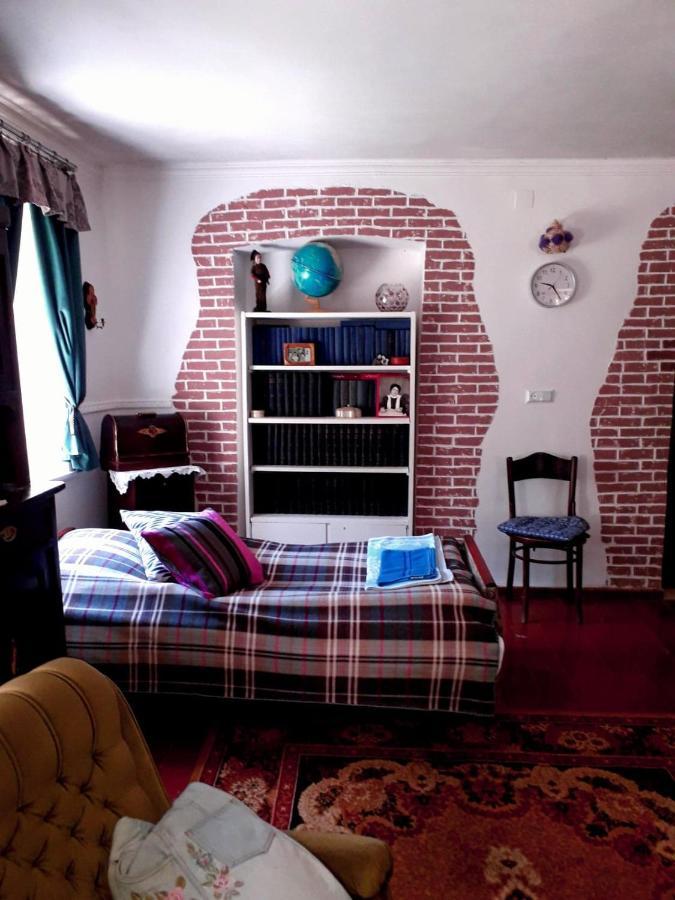 Guest House Meri Poppins Dedoplis Tskaro Exterior foto